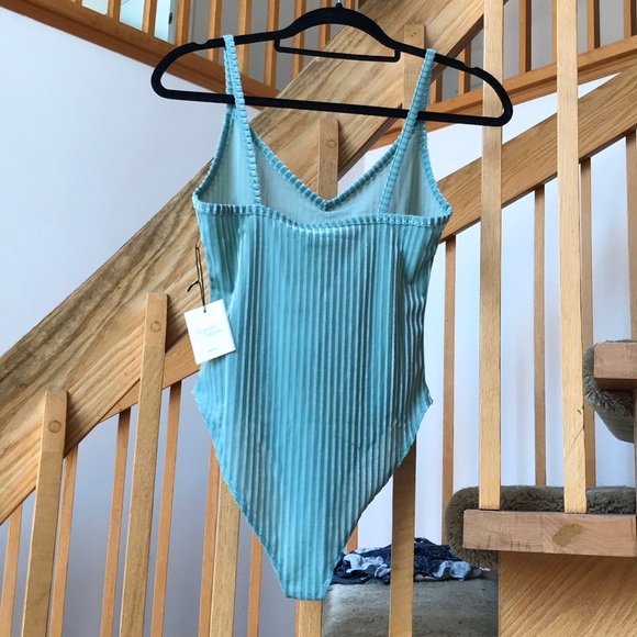 Velvet Green Bodysuit - Picture 2 of 3